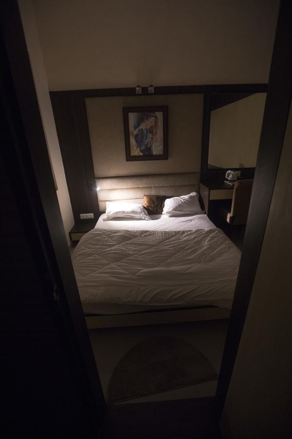Backpackers Park Hostel Kolkata Exterior photo